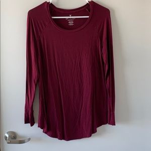 Super soft long sleeve maroon shirt